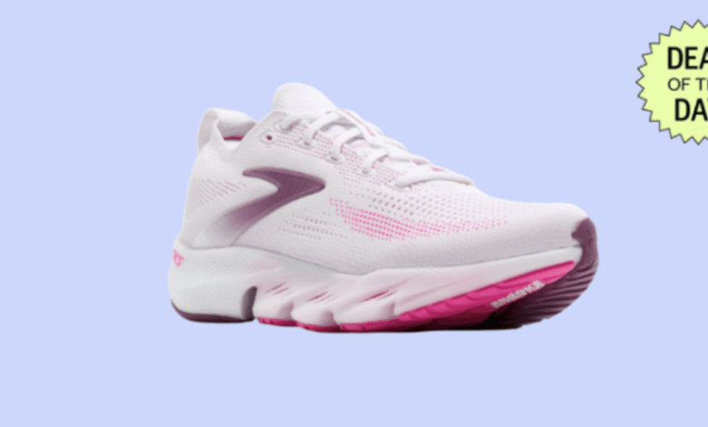 Brooks Glycerin Flex Running Sneakers are almost $70 off during NYC marathon weekend