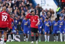Chelsea beat Man United as Martinez sent off to pile pressure on Carrick