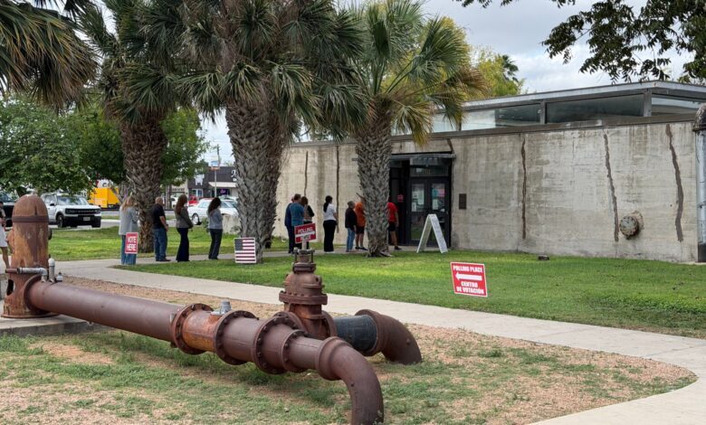 ‘Paycheck to paycheck’: Texas border voters shed parties amid economic woes